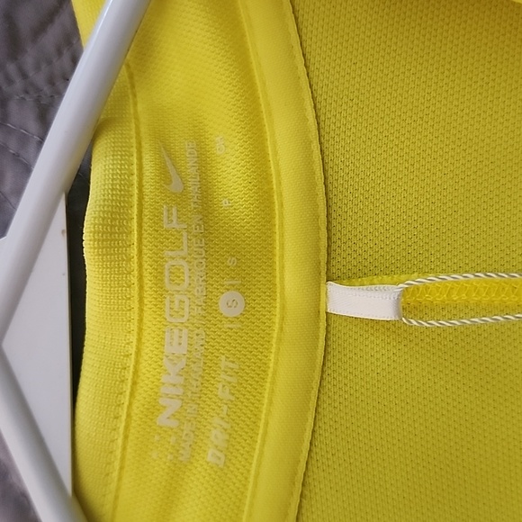 Nike Golf Shirt - Picture 2 of 2